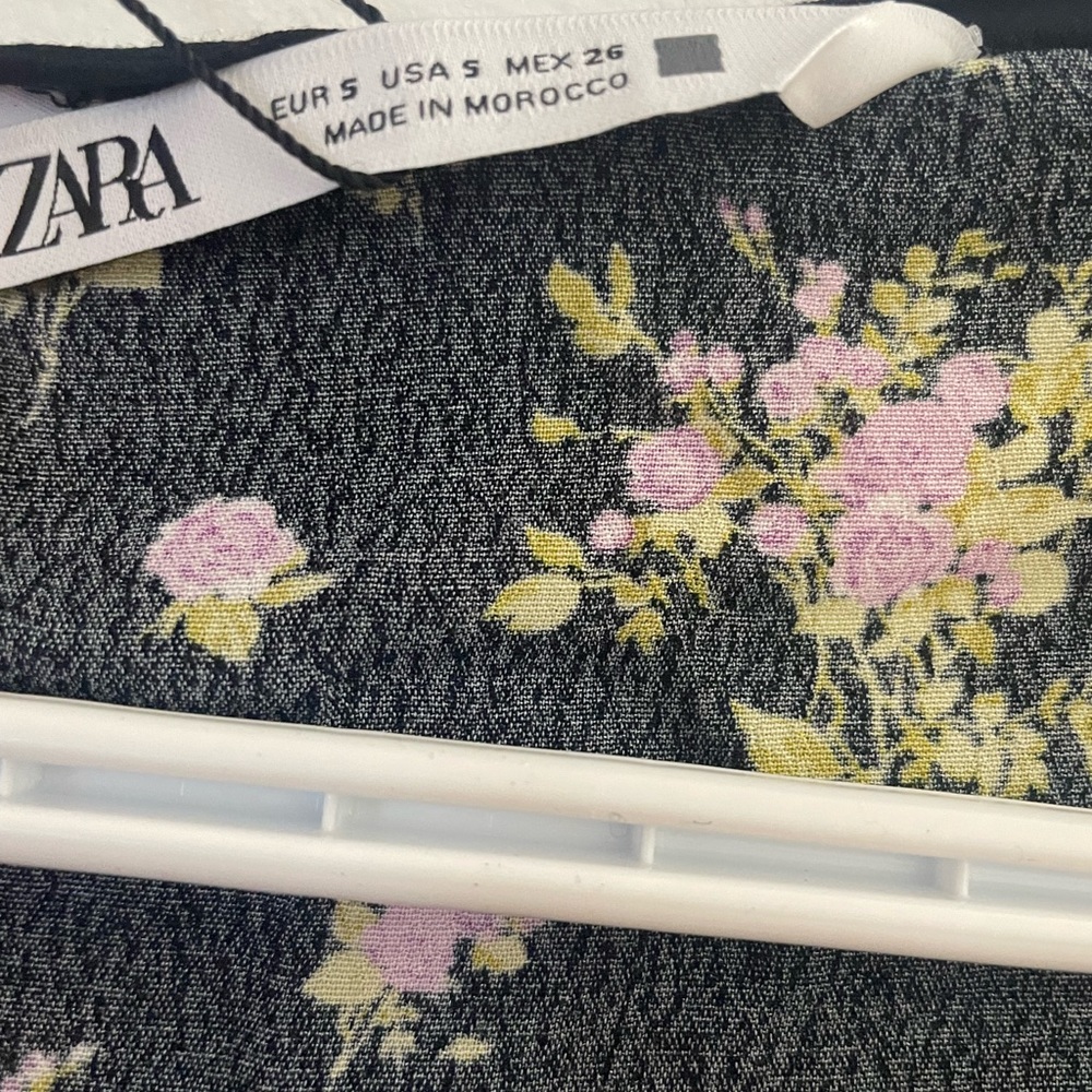 Zara Blouse - Picture 4 of 4
